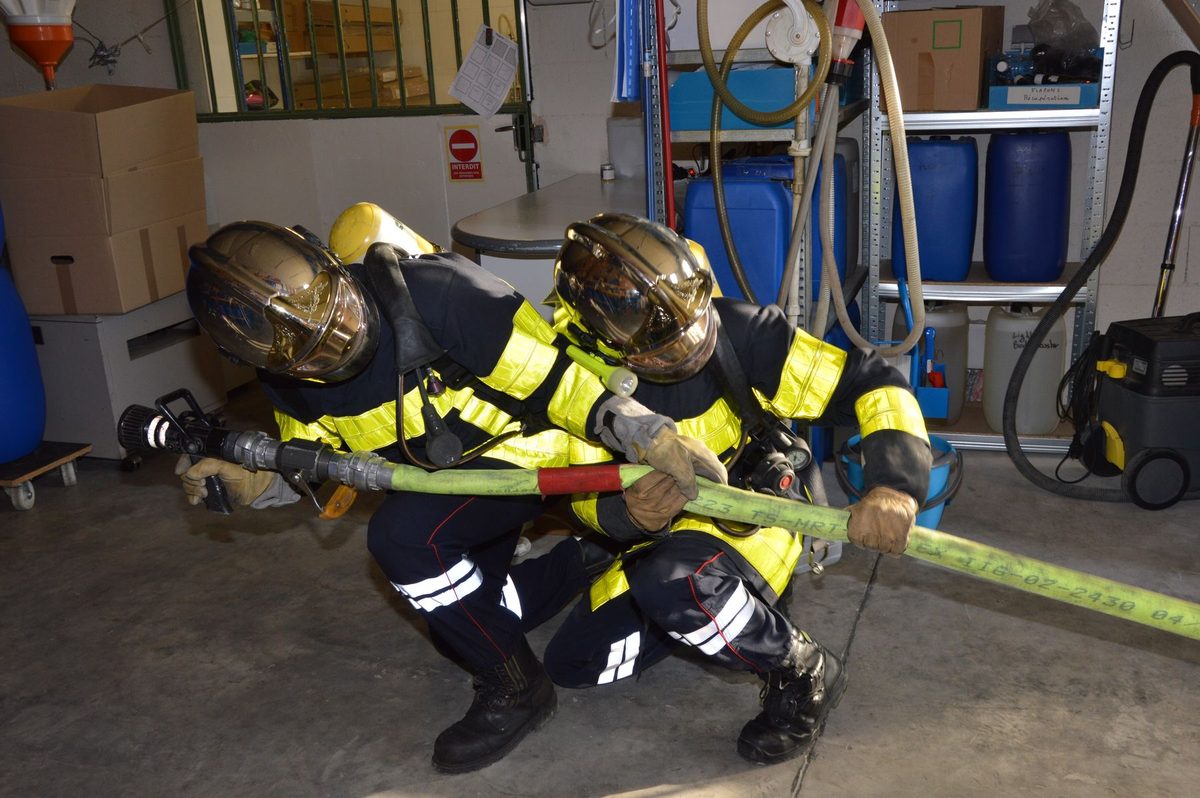 Cómo se integra una brigada contra incendio que sí funcione